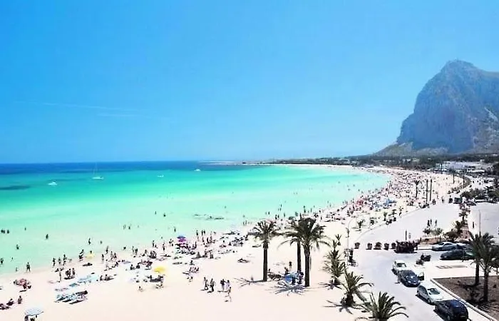 Vicino Al Mare 게스트하우스 카리니